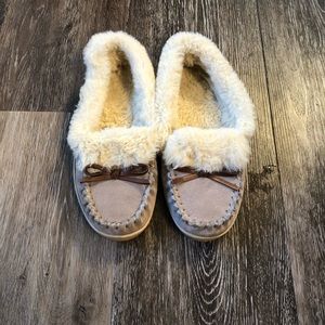 Moccasin Slippers, new without tags!